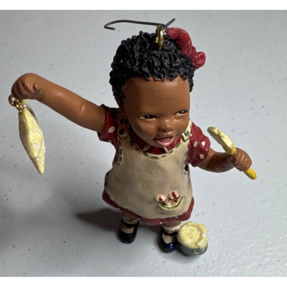 Christy Holding Star Paintbrush All Gods Children Vintage Hallmark Keepsake - Picture 3 of 6